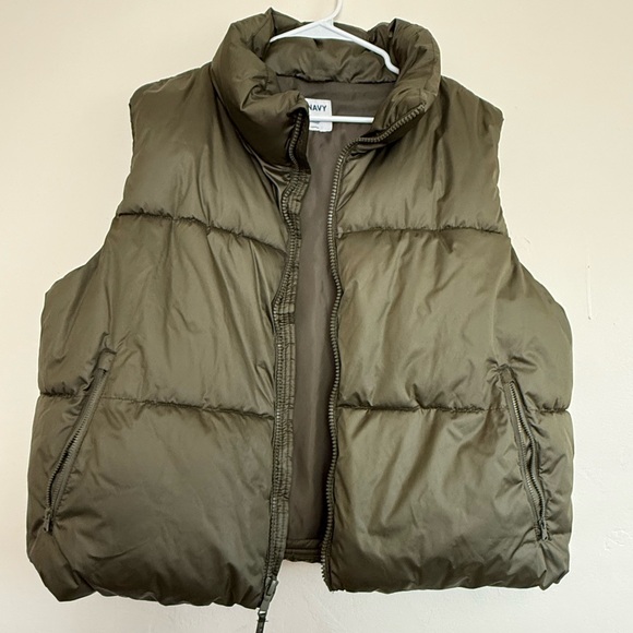 Old Navy Jackets & Blazers - Old Navy Women’s Olive Puffer Vest - Size XL